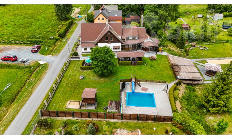 Prodej domu 300 m&#178;, pozemek 2372 m&#178; Ryžoviště