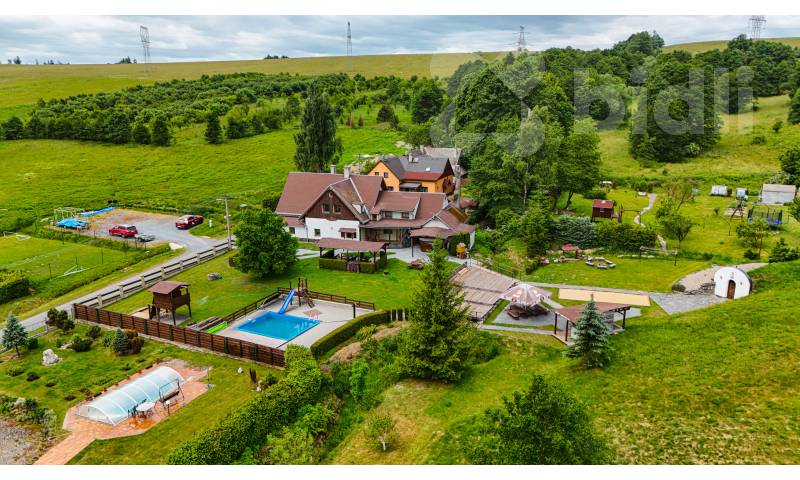 Prodej domu 300 m&#178;, pozemek 2372 m&#178; Ryžoviště