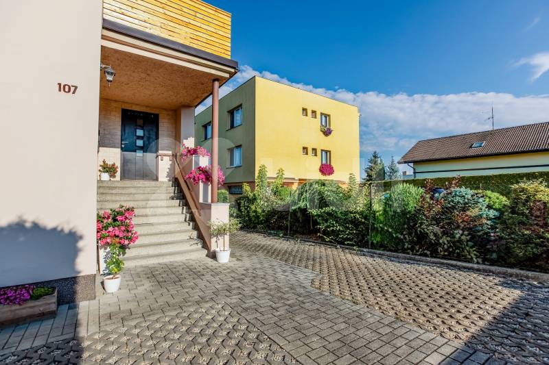 Rodinný dům - dvougenerační, Hůry u Č. Budějovic