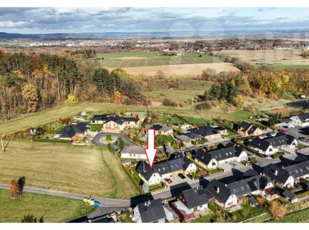 Moderní rodinný dům 5+kk s fotovoltaikou, bazénem a chytrou domácností - Komorní Dvůr | Prodej - dům/vila, 169 m²