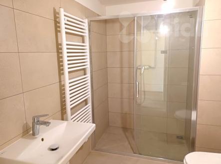 Moderní investiční byt 2+kk s balkonem v Českém Brodě | Prodej bytu, 2+kk, 70 m²