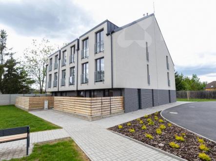 Prostorný byt 2+kk, 114,4 m2 se dvěma balkony v Českém Brodě | Prodej bytu, 2+kk, 114 m²