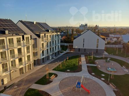 Prostorný byt 2+kk v Českém Brodě v družstevním vlastnictví | Prodej bytu, 2+kk, 118 m²