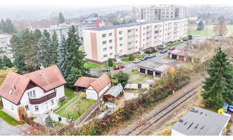 Prodej garáže v Chrástu - výborný stav, zavedena elektřina