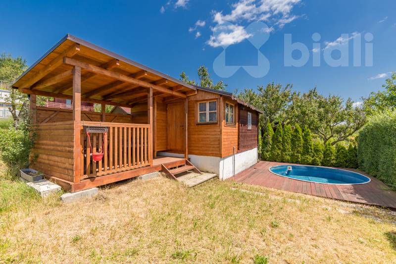 Chata na pronajatém pozemku, Praha 6 - Břevnov