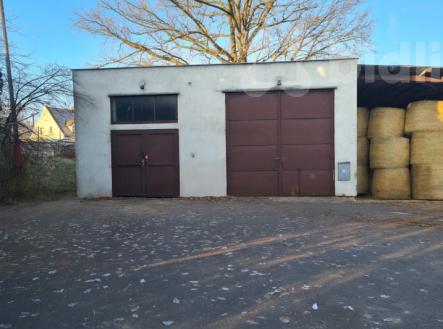 Garáž Haklovy Dvory | Pronájem - malý objekt/garáž