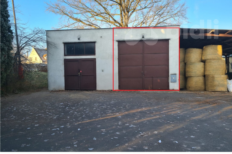 Pronájem garáže v Haklových Dvorech