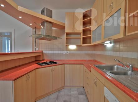 Pronájem bytu 3+kk s parkovacím místem Ostrava-Mariánské hory | Pronájem bytu, 3+kk, 85 m²