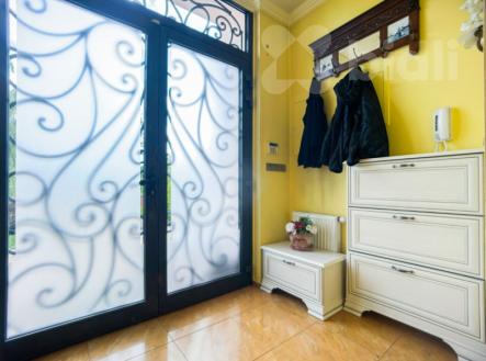 Prostorný rodinný dům 5+1, 256 m2, zahrada 1249 m2, Středokluky | Prodej - dům/vila, 256 m²