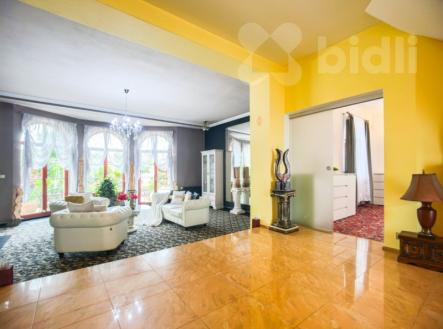 Prostorný rodinný dům 5+1, 256 m2, zahrada 1249 m2, Středokluky | Prodej - dům/vila, 256 m²