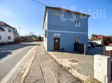 Prodej rodinného domu s pneuservisem a kadeřnictvím | Prodej - jiné, 28 m²