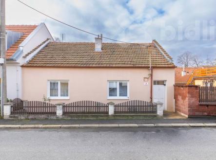 Rodinný dům, CP 152 m2, ZP 88 m2, ul. Hlohová, Brno - Lesná | Prodej - dům/vila, 76 m²