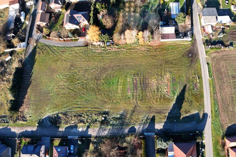 Prodej stavebního pozemku 846 m&#178; Malý Újezd