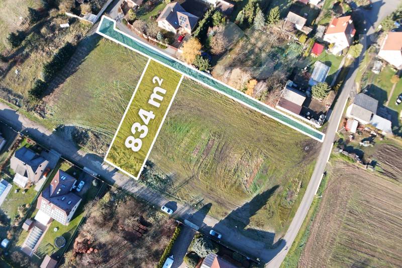 Prodej stavebního pozemku 834 m&#178; Malý Újezd