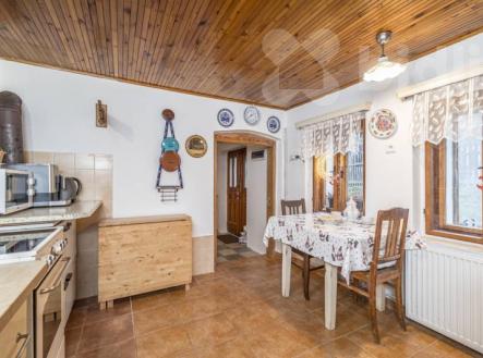 Krásná chalupa s dispozicí 6+1 a pozemkem 1274m2, Horní Poustevna | Prodej - dům/vila, 160 m²