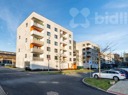 Prodej, byt 2+KK s lodžií, Strnadových, Praha - Vysočany | Prodej bytu, 2+kk, 57 m²