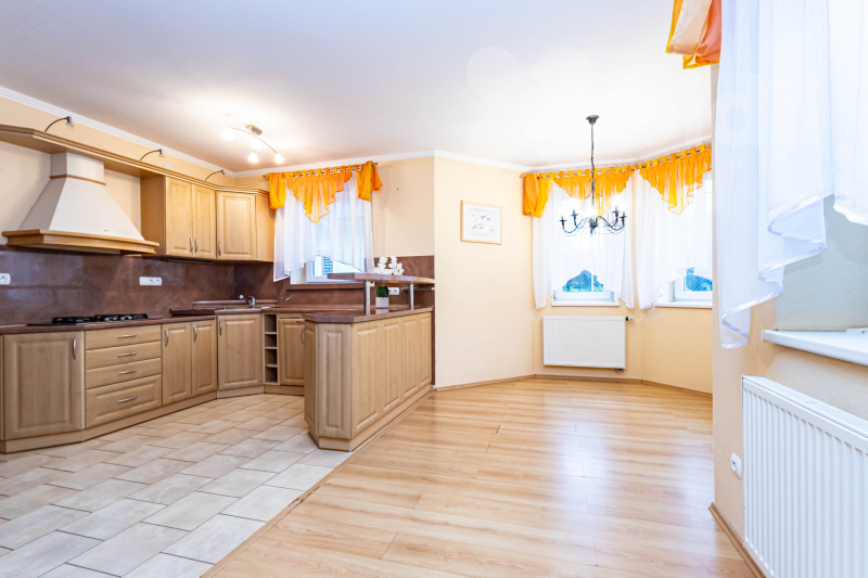 Exkluzivní prodej rodinný dům 5+1, pozemek 1278 m2, Kdyně