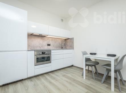 Garsoniéra 32m2 se sklepem a terasou 27m2, Praha 5 - Stodůlky | Pronájem bytu, garsoniéra, 34 m²