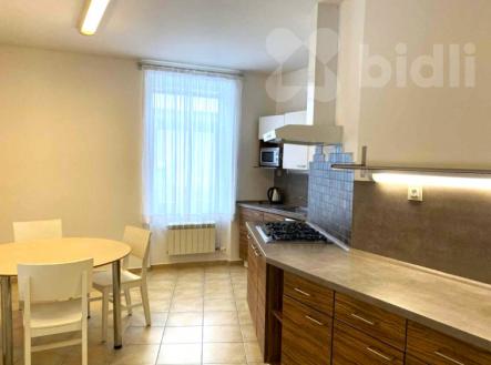 Pronájem bytu 1+1 se zahrádkou, 50 m2 - Zlín ul. Sokolská | Pronájem bytu, 1+1, 55 m²