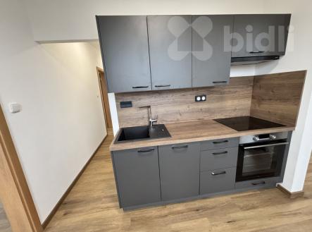 Pronájem rekonstruovaného bytu, 3+1,  ul. 1. Máje, Kaplice | Pronájem bytu, 3+1, 76 m²