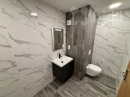 Pronájem rekonstruovaného bytu, 3+1,  ul. 1. Máje, Kaplice | Pronájem bytu, 3+1, 76 m²