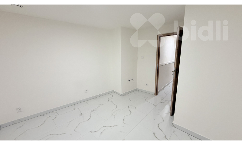 Pronájem komerčních prostor o velikosti 70 m2 (3 místnosti) v podzemí