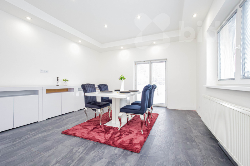 Prodej RD 7+1, 230 m2, pozemek 1223 m2, cihla, Prysk - okr. Česká Lípa