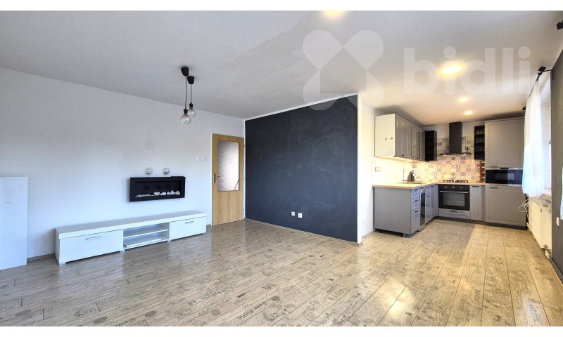 Exkluzivní prodej bytu 3+kk se zahradou v obci Kladníky