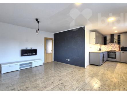 Exkluzivní prodej bytu 3+kk se zahradou v obci Kladníky | Prodej bytu, 3+kk, 86 m²