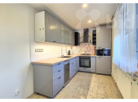 Exkluzivní prodej bytu 3+kk se zahradou v obci Kladníky | Prodej bytu, 3+kk, 86 m²