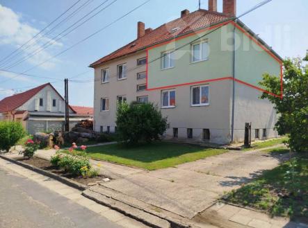 Byt 3+kk s garáží, sklepy a potenciálem - Čejkovice, okres Znojmo | Prodej bytu, 3+kk, 82 m²