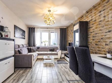 Prodej krásného zrekonstruovaného bytu 3+kk 78 m2 se zahradou a garáží | Prodej bytu, 3+kk, 78 m²