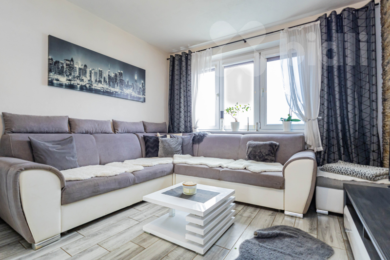 Prodej krásného zrekonstruovaného bytu 3+kk 78 m2 se zahradou a garáží