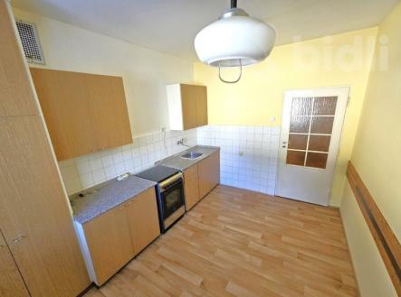 Pronájem prostorného bytu 2+1, 65 m2 - Zlín, ul. Benešovo nábřeží | Pronájem bytu, 2+1, 70 m²