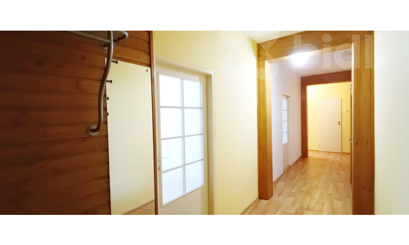 Pronájem prostorného bytu 2+1, 65 m2 - Zlín, ul. Benešovo nábřeží