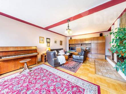 Na prodeji prostorný rodinný dům 6+1 v Českých Budějovicích | Prodej - dům/vila, 287 m²