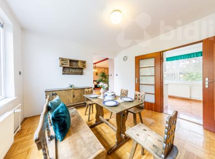 Na prodeji prostorný rodinný dům 6+1 v Českých Budějovicích | Prodej - dům/vila, 287 m²