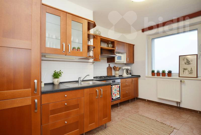 Byt 3+1/L, 85 m2, cihla, OV, Praha Veleslavín