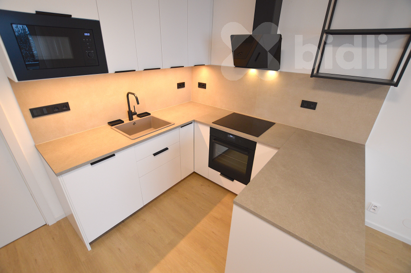 Pronájem bytu 3+kk, 62 m2, lodžie -  Praha 6, Břevnov