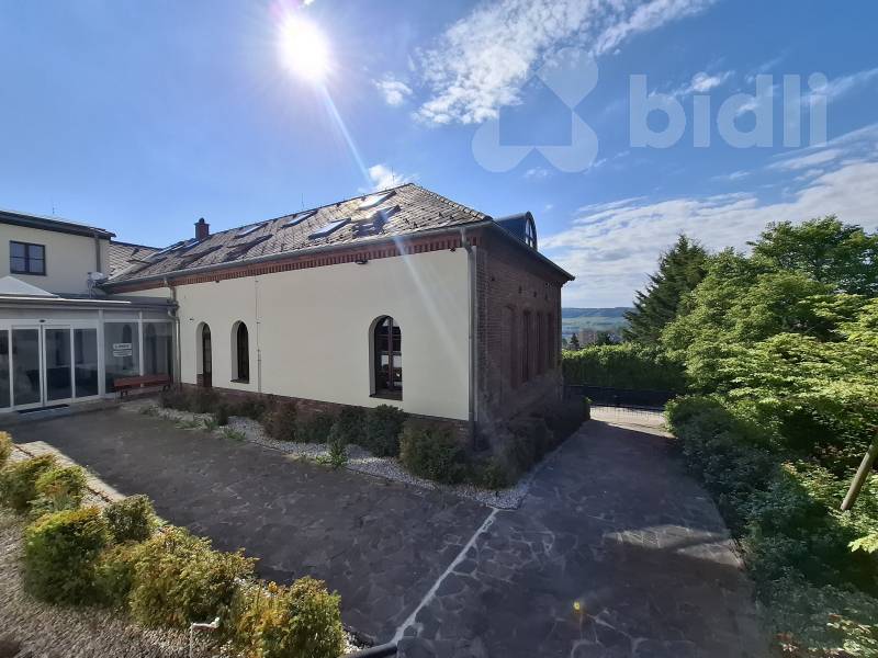Pronájem kancelářské budovy 876 m2 v Berouně