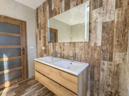 Koupelna | Prodej - dům/vila, 140 m²