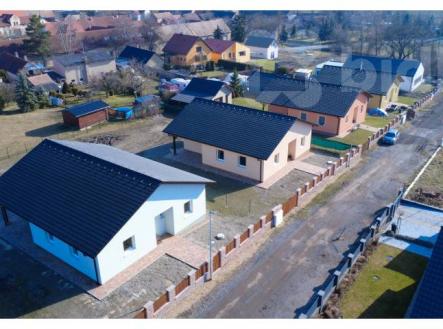Dronový záběr domu | Prodej - dům/vila, 140 m²