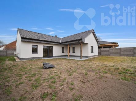 Prodej novostavby 4+kk (162 m2) s pozemkem (1098 m2) v Újezdu u Přelouče | Prodej - dům/vila, 162 m²