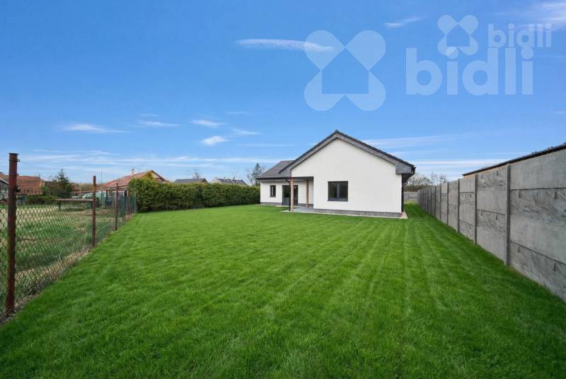 Prodej novostavby 4+kk (162 m2) s pozemkem (1098 m2) v Újezdu u Přelouče