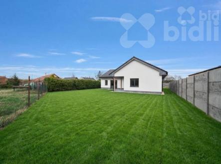 Prodej novostavby 4+kk (162 m2) s pozemkem (1098 m2) v Újezdu u Přelouče | Prodej - dům/vila, 162 m²