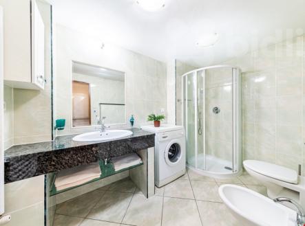 Na prodeji prostorný rodinný dům 6+1 v Českých Budějovicích | Prodej - dům/vila, 287 m²