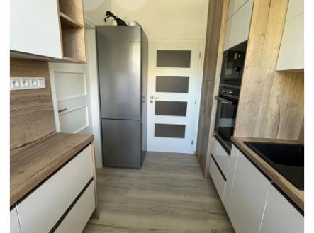 Prodej krásného bytu 4+1 v lokalitě Zlín - Jižní Svahy | Prodej bytu, 4+1, 78 m²