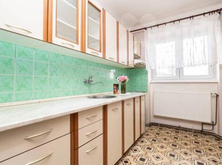 Prodej bytu 3+1, 59 m2 + sklep 11 m2, Koryčany | Prodej bytu, 3+1, 70 m²