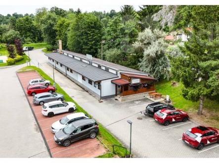 Prodej ubytovacího zařízení 433m2, pozemek 597 m2 | Prodej - penzion, 370 m²