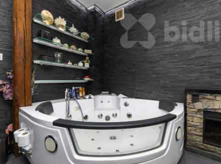 b | Pronájem bytu, 3+kk, 147 m²